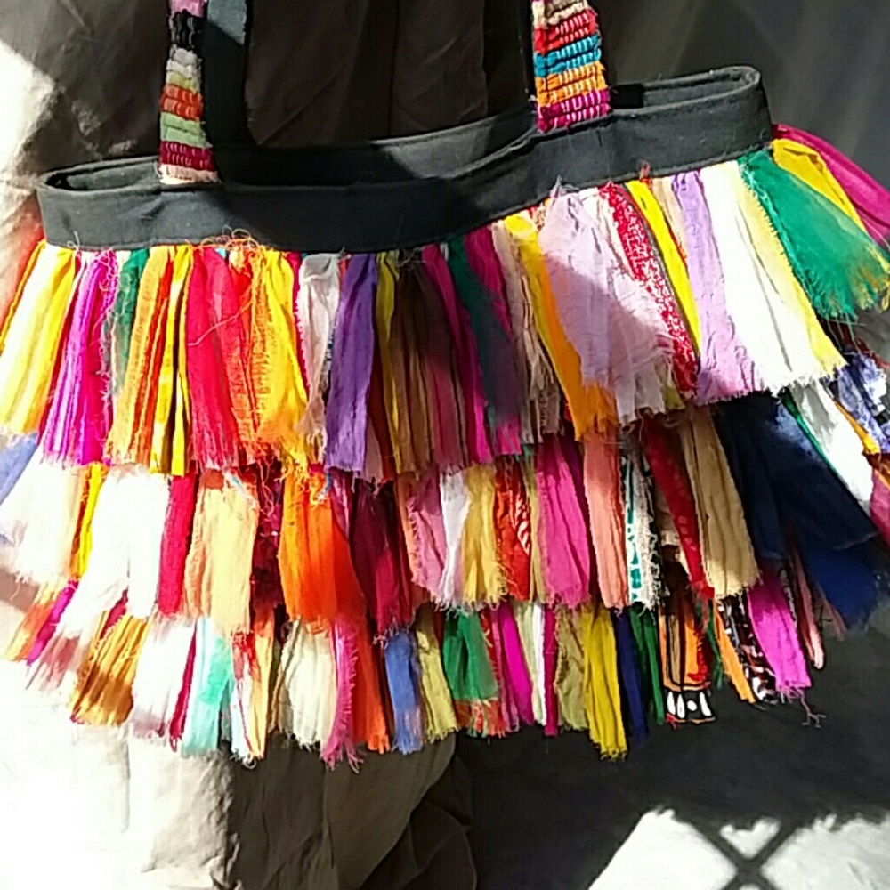 ❤ Funky Fabric Fringe Fabulous Festival Bag - Picture 5 of 8